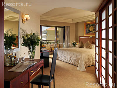 Four Seasons Hotel 20